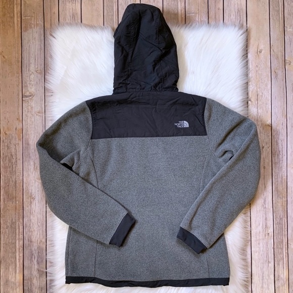 The North Face Women’s Denali 2 Hoodie - Picture 4 of 7